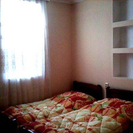 White Guest House Батуми Екстериор снимка