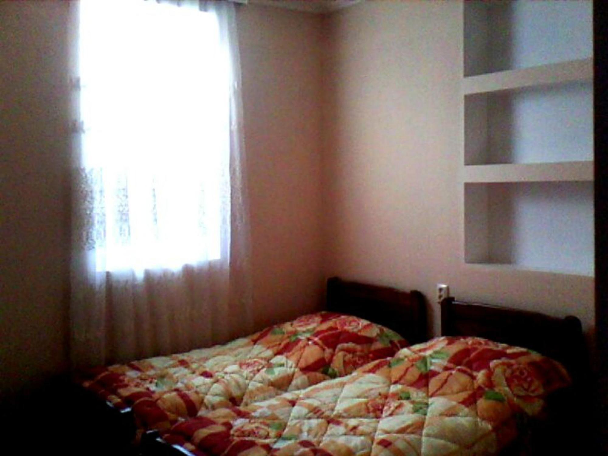 White Guest House Батуми Екстериор снимка